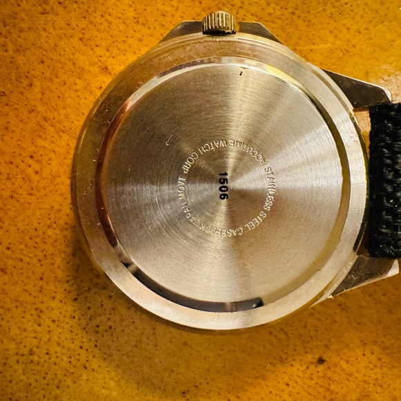 Bass Clip on Stainless Steel Watch with Compass Outdoors Golf - Picture 7 of 7